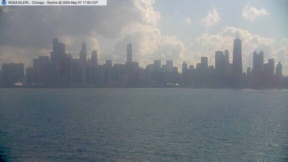 [Chicago WebCam Image, frame 35]