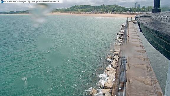 [Live Webcam Image from Michigan City, IN Met Station Camera 1]