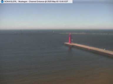 [Muskegon WebCam Image, frame 32]