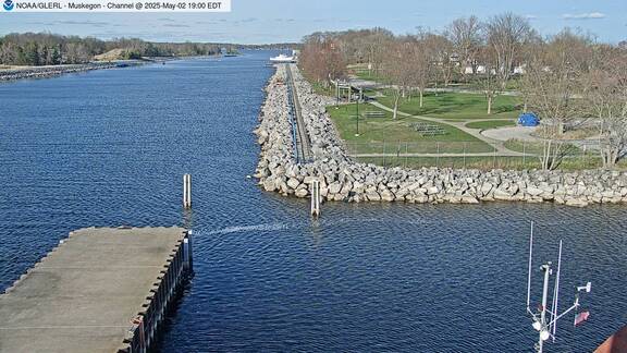 [Muskegon WebCam Image, frame 01]