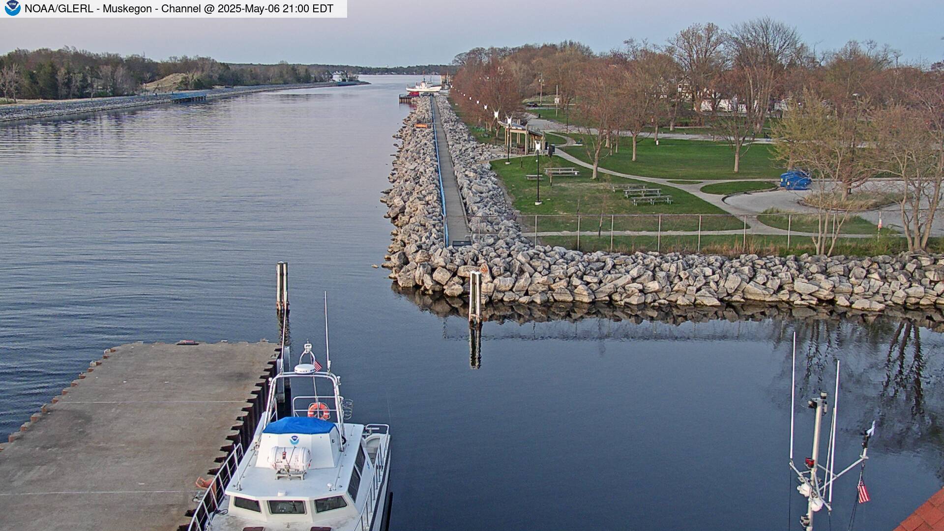 [Muskegon WebCam #8]