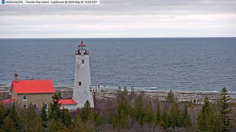 [Thunder Bay Island WebCam Image, frame 33]