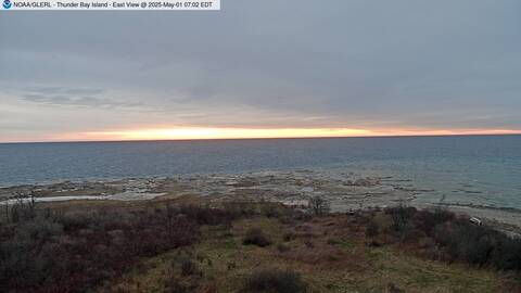 [Thunder Bay Island WebCam Image, frame 05]