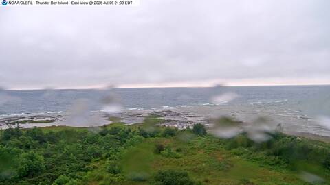 [Thunder Bay Island WebCam Image, frame 24]