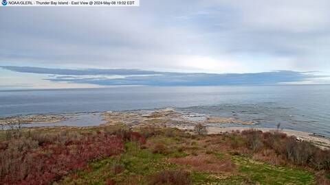 [Thunder Bay Island WebCam Image, frame 40]