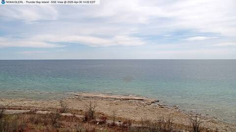 [Thunder Bay Island WebCam Image, frame 02]