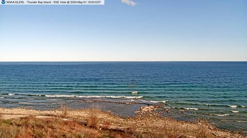 [Live Webcam Image from Thunder Bay Island, MI Met Station Camera 4]