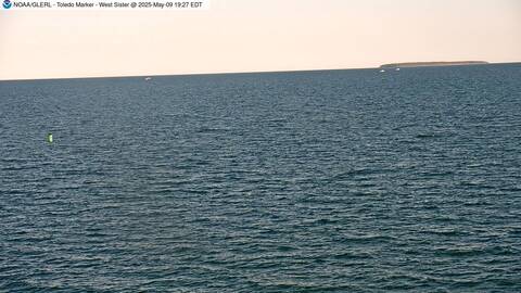 [Toledo Channel Marker WebCam Image, frame 48]